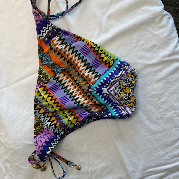 Multi colored pattern bikini. - Picture 7 of 7